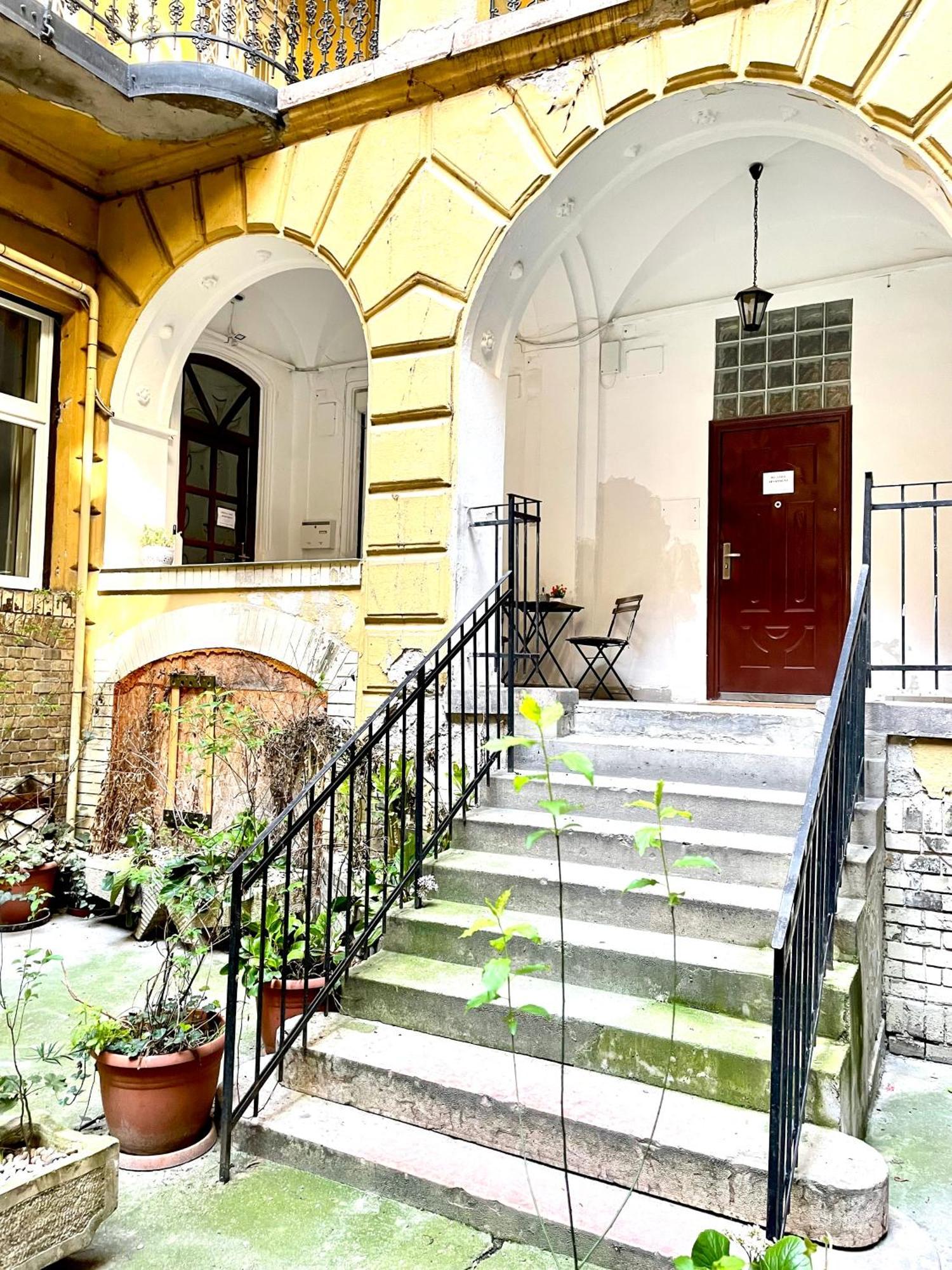 Small Cosy Apartment Near The Famous Westend City Center Budapeşte Dış mekan fotoğraf