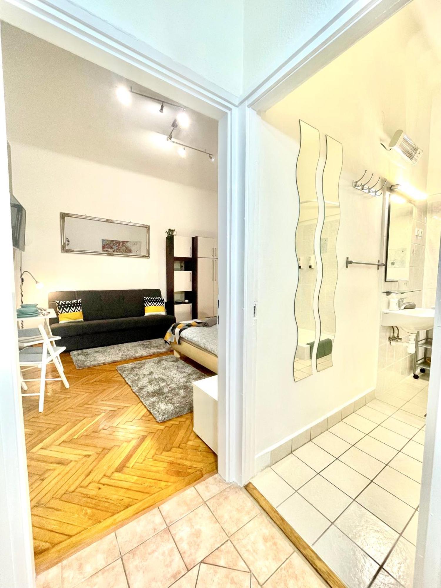 Small Cosy Apartment Near The Famous Westend City Center Budapeşte Dış mekan fotoğraf
