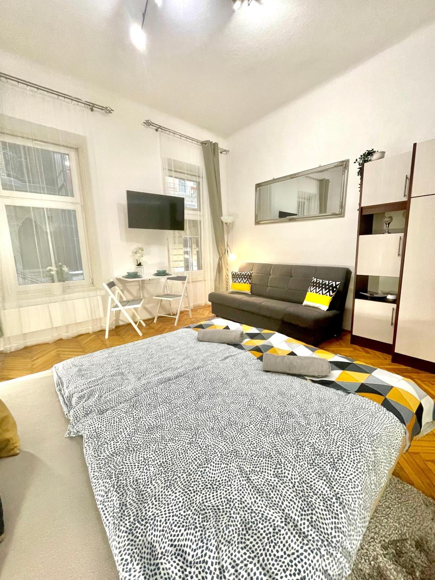 Small Cosy Apartment Near The Famous Westend City Center Budapeşte Dış mekan fotoğraf