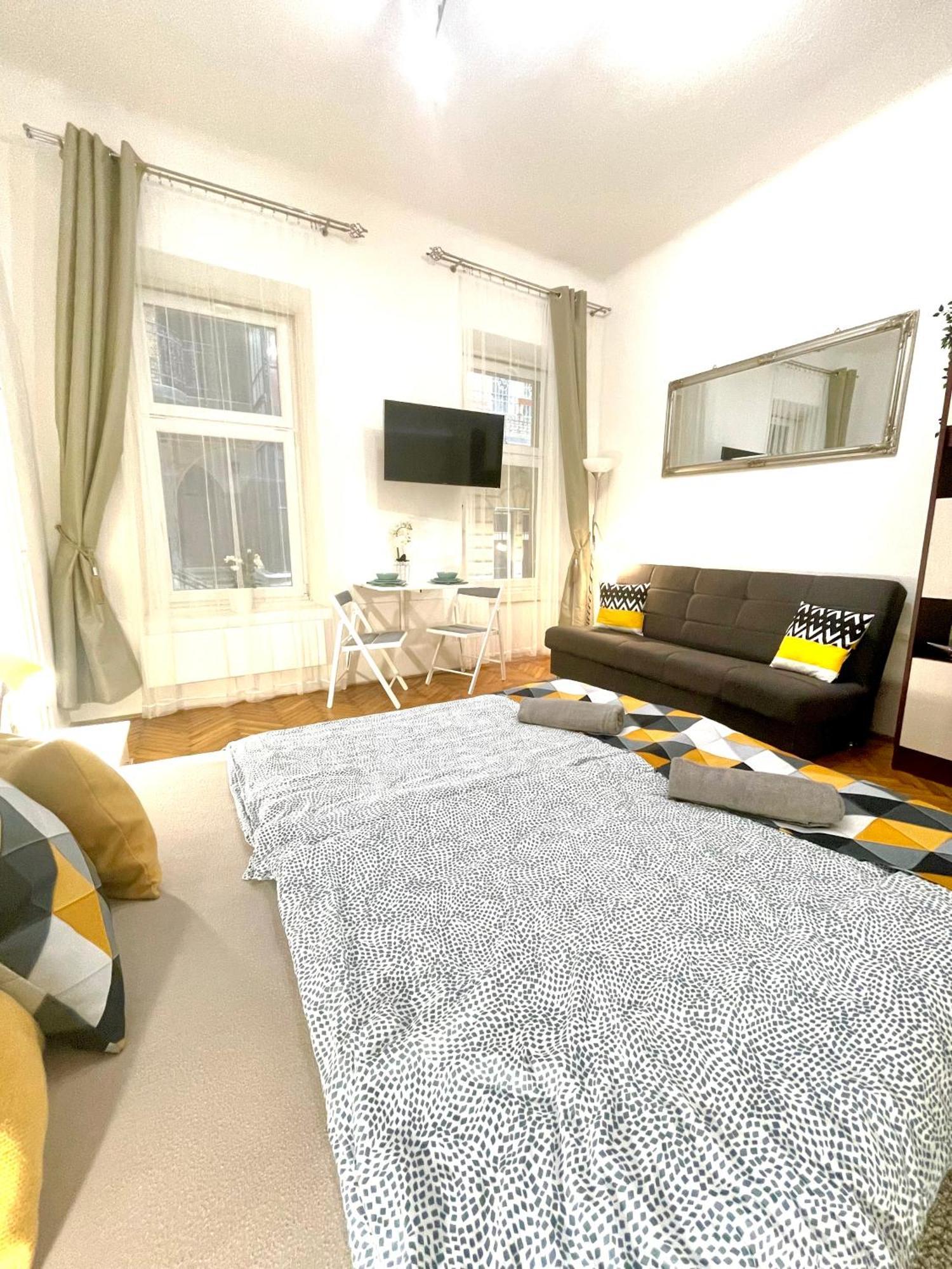 Small Cosy Apartment Near The Famous Westend City Center Budapeşte Dış mekan fotoğraf