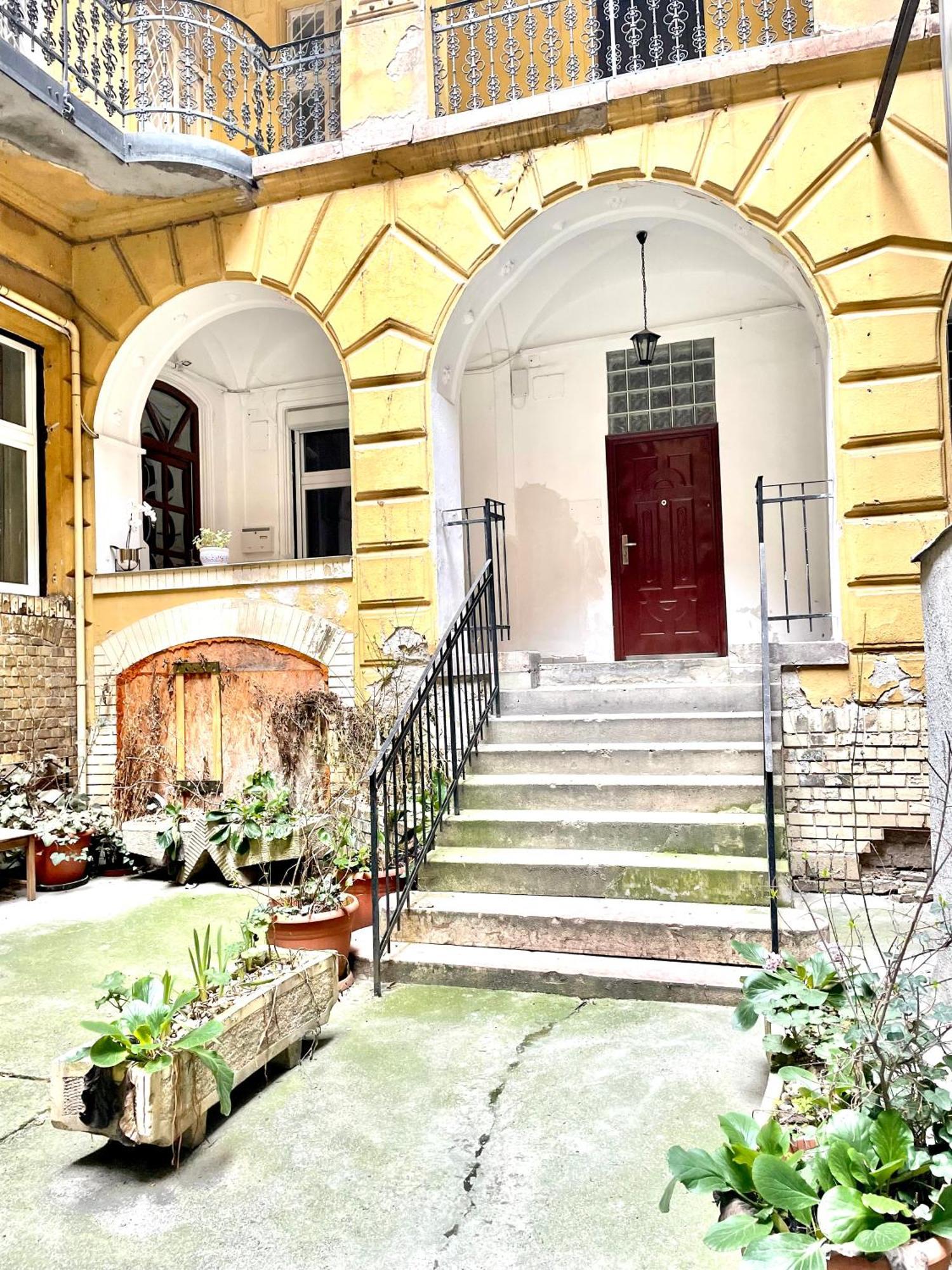 Small Cosy Apartment Near The Famous Westend City Center Budapeşte Dış mekan fotoğraf